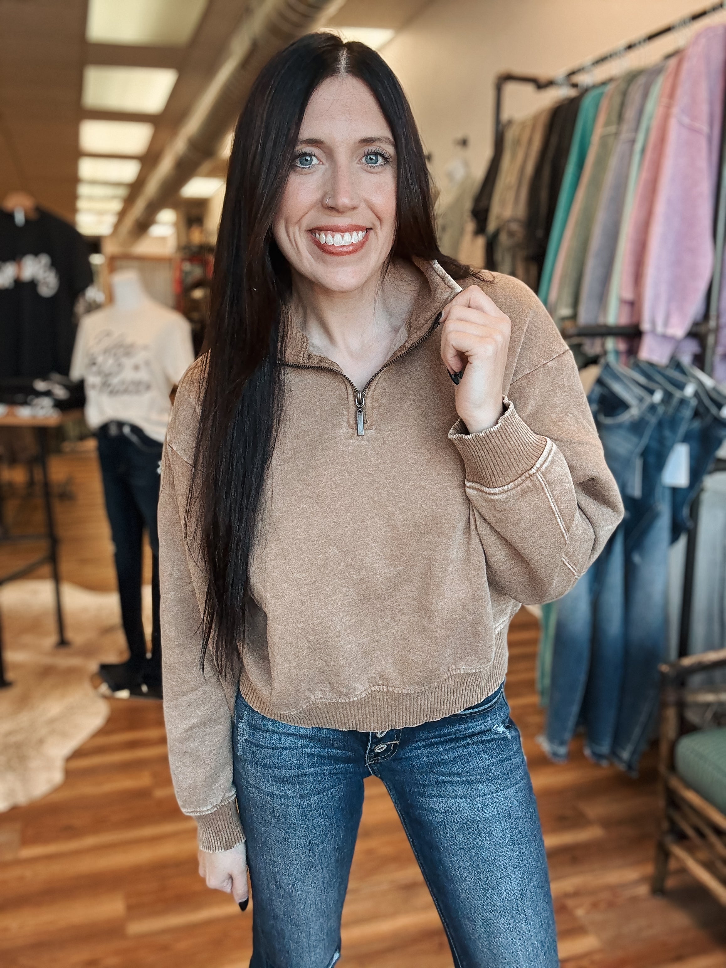 CROPPED ACID WASH 1/4 ZIP - CAMEL