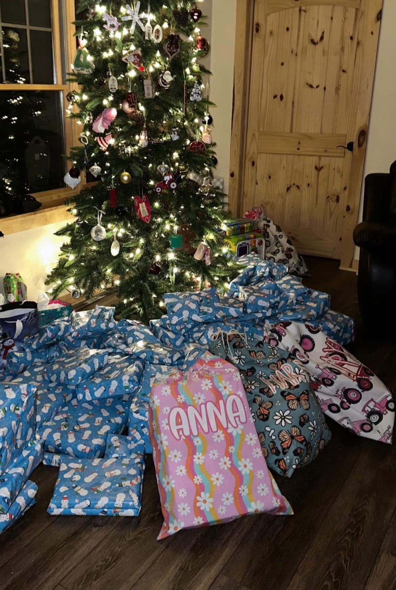 PREORDER - SANTA SACKS *ARRIVE END OF NOV/EARLY DEC