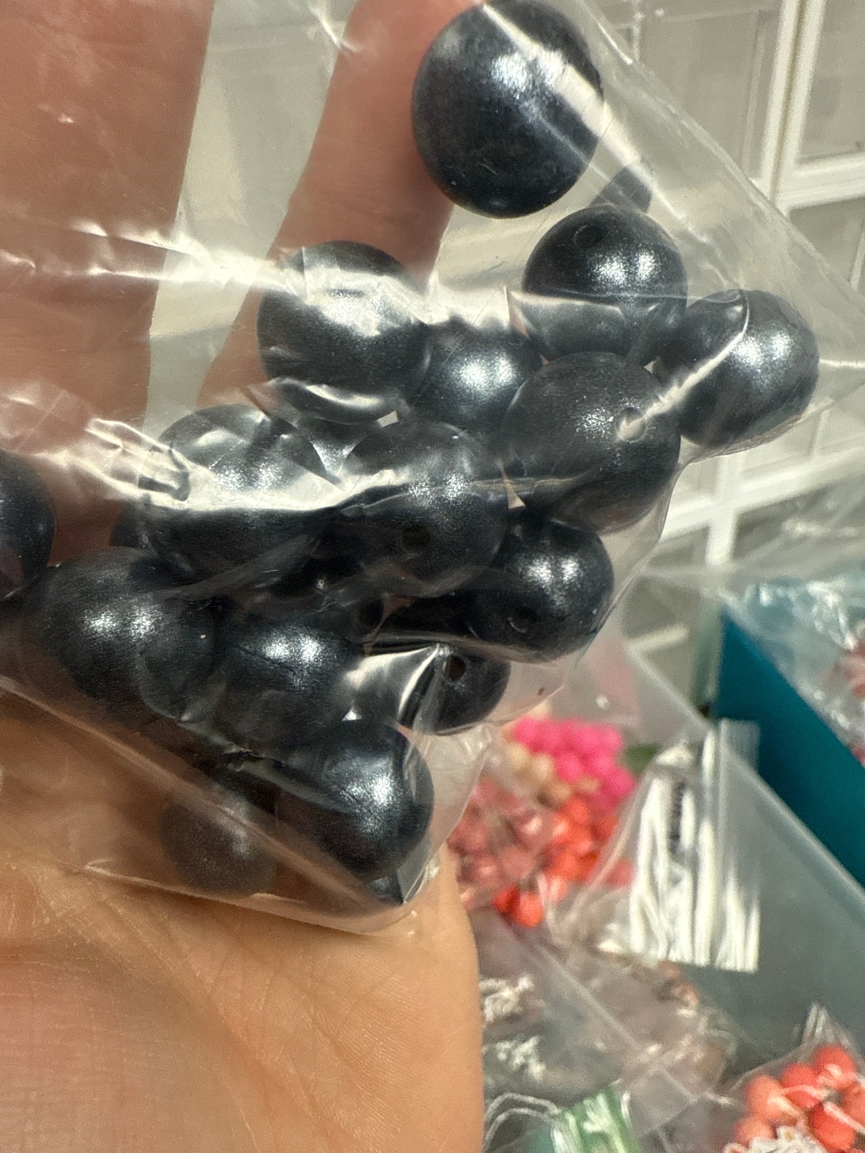 PACK OF 24 15MM BLACK OPAL