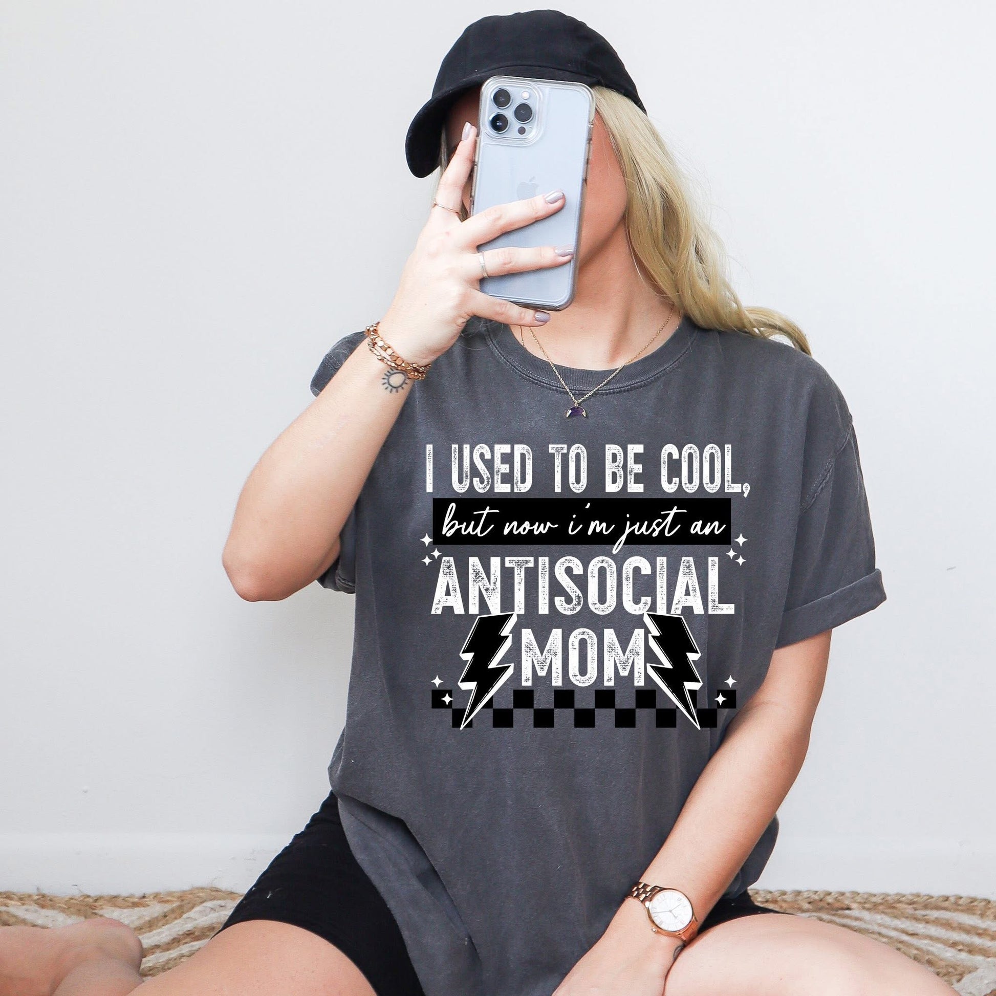 ANTISOCIAL MOM SHIRT OR SWEATSHIRT