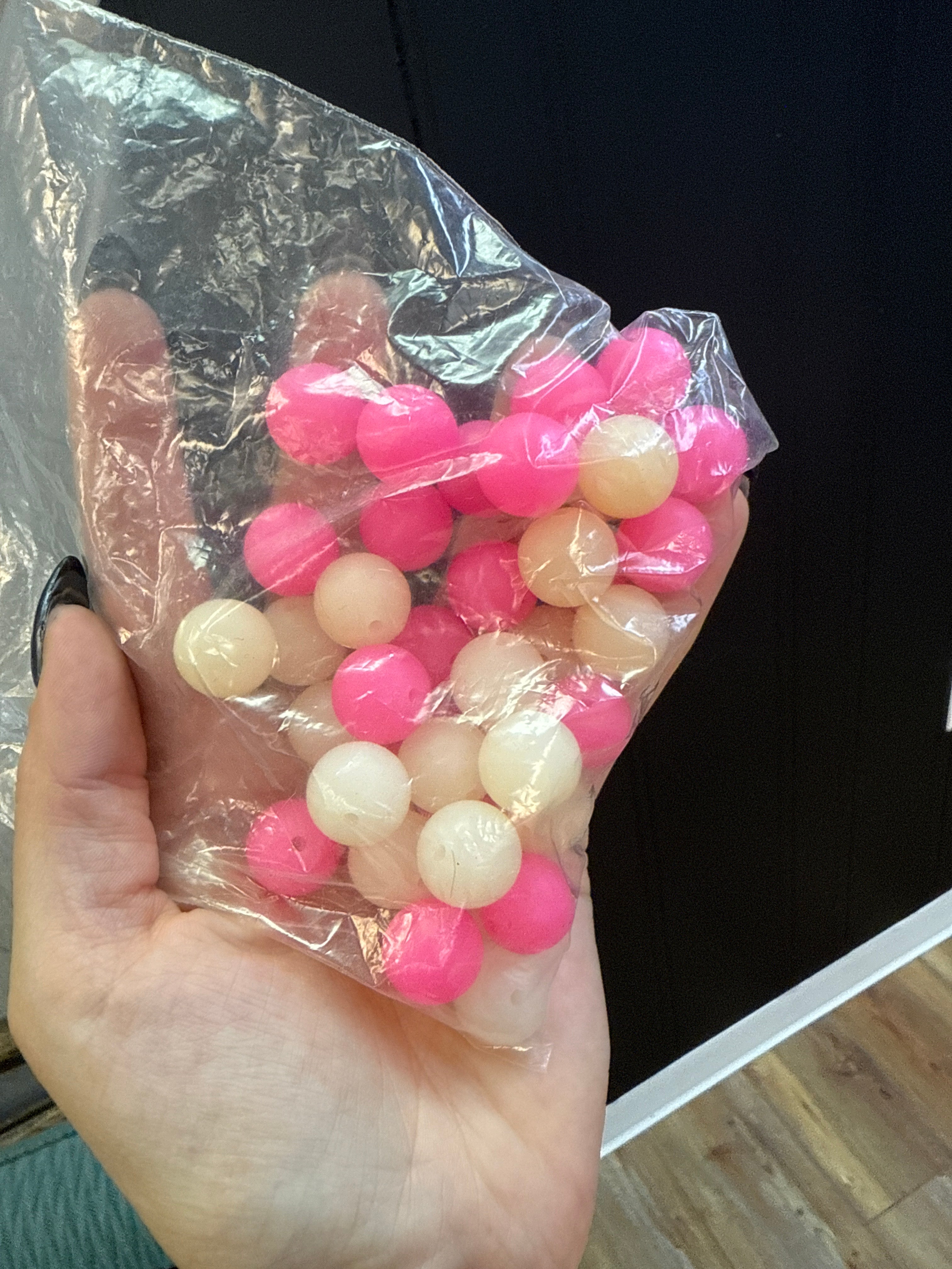 PACK OF 39 15MM PINK + WHITE GLOW