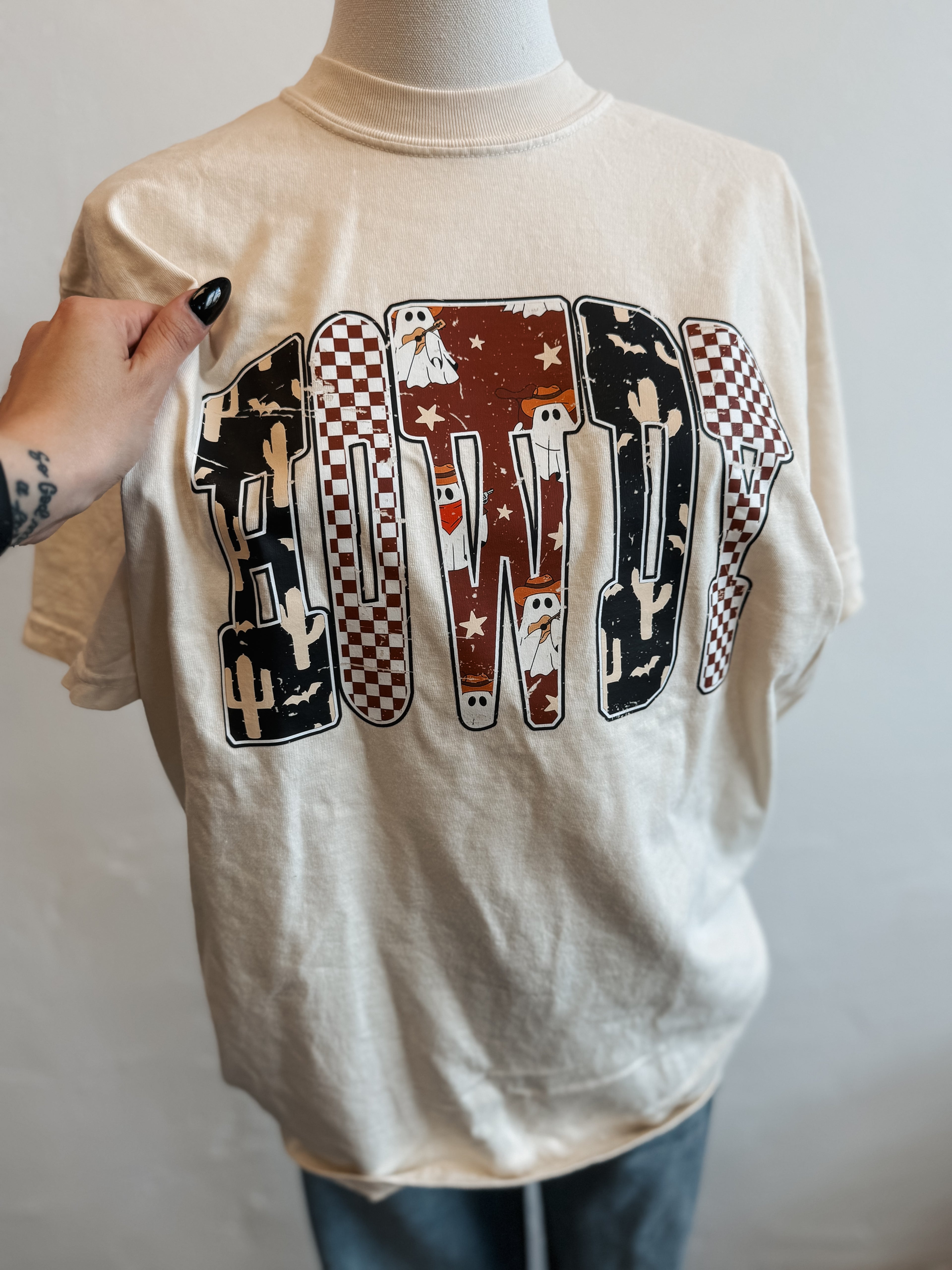 HOWDY GHOST GRAPHIC TEE