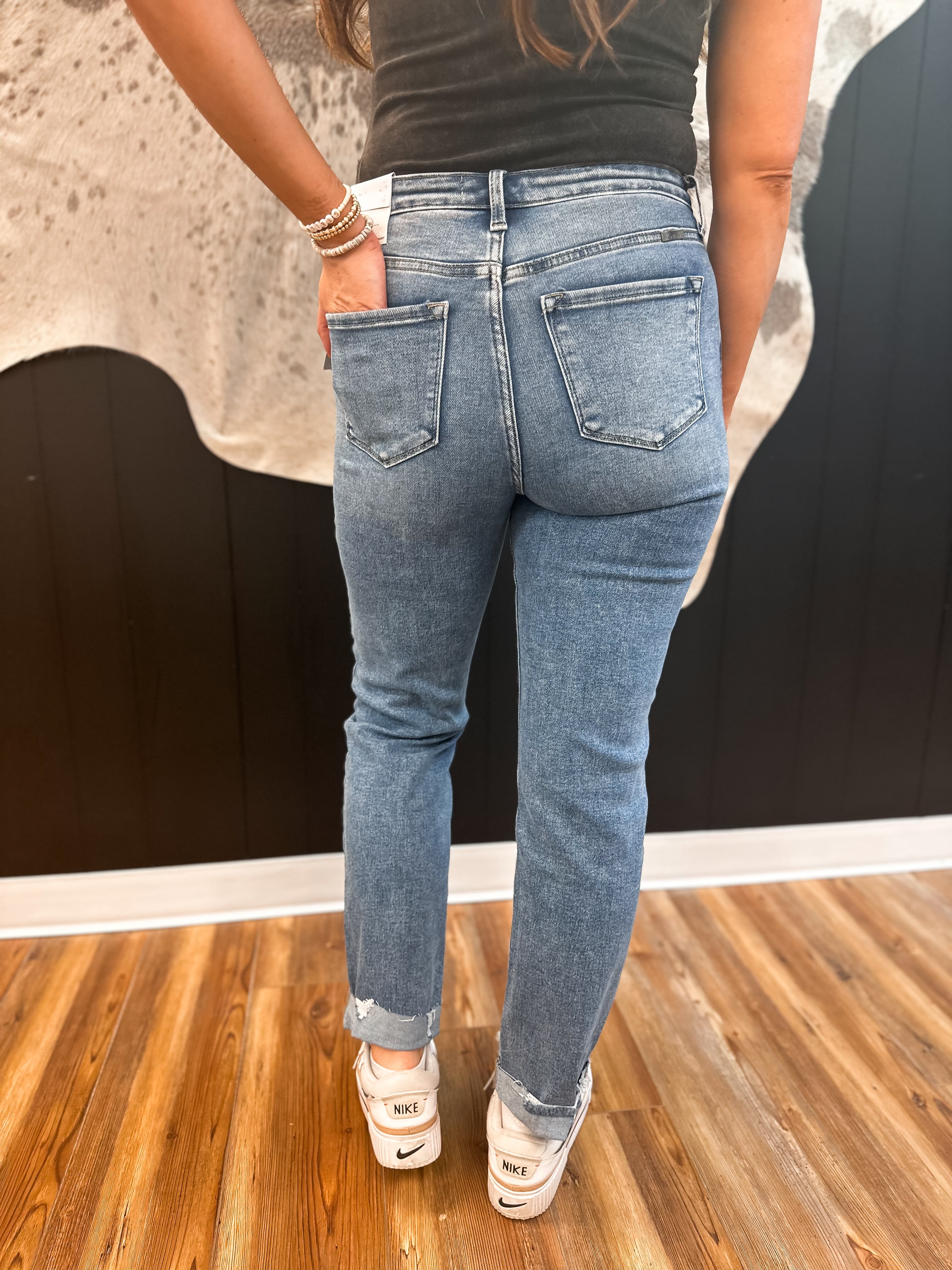 HIGH RISE SLIM STRAIGHT - KANCAN