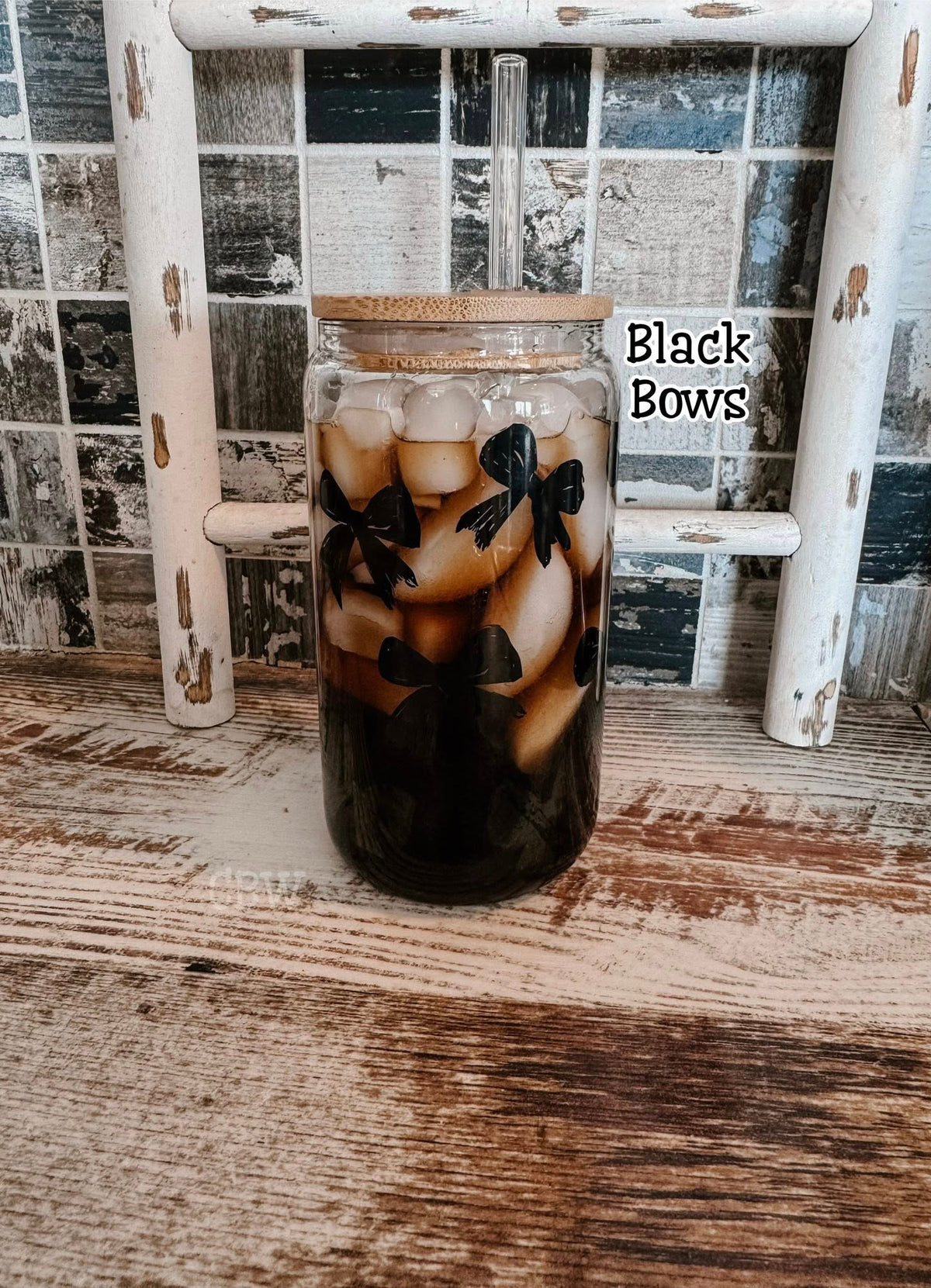 PUNCHY GLASS TUMBLER - BOWS