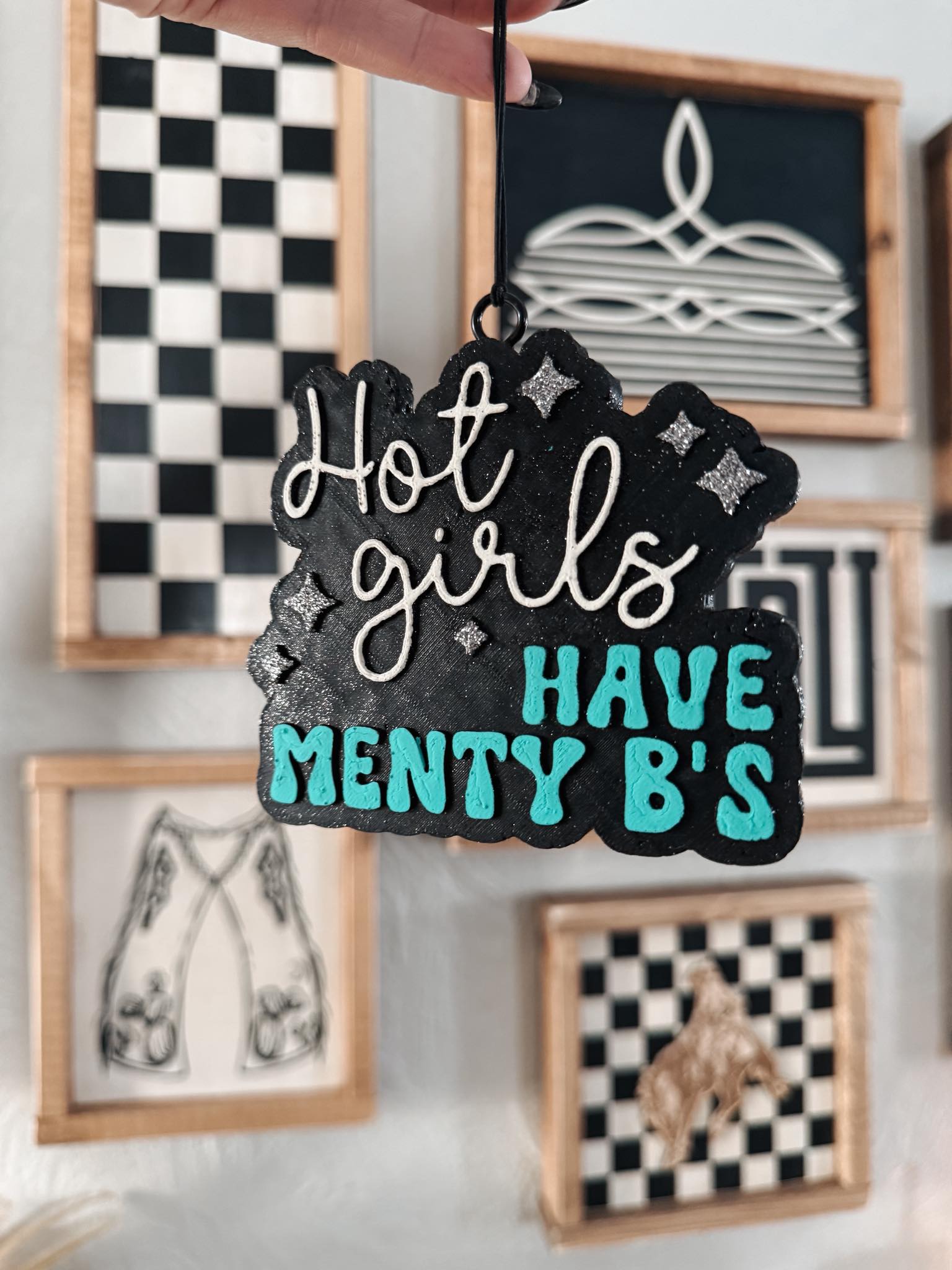 HOT GIRLS + MENTY BS FRESHIE