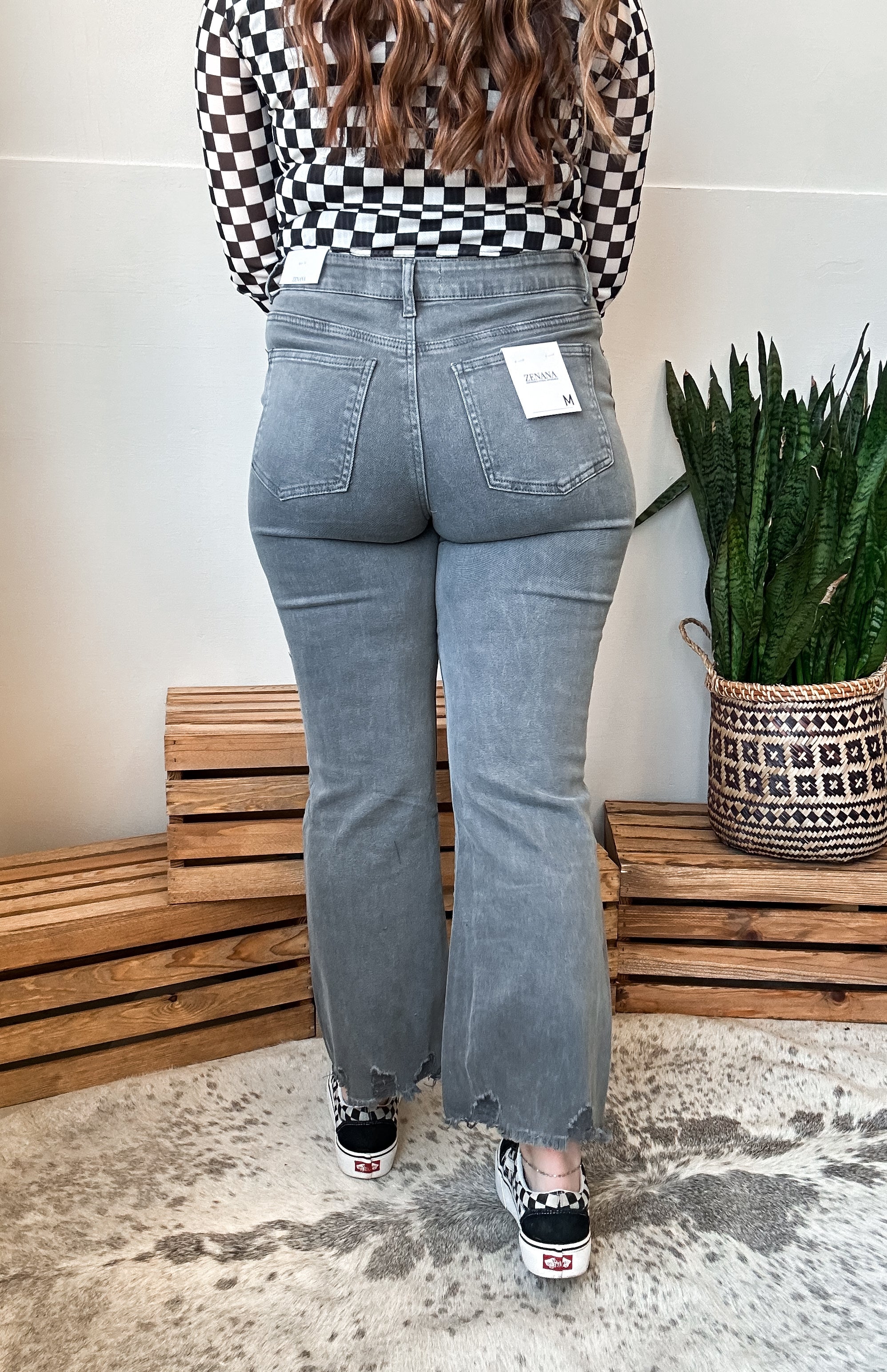 HIGH WAISTED DISTRESSED STRAIGHT LEG JEAN - ASH BLACK