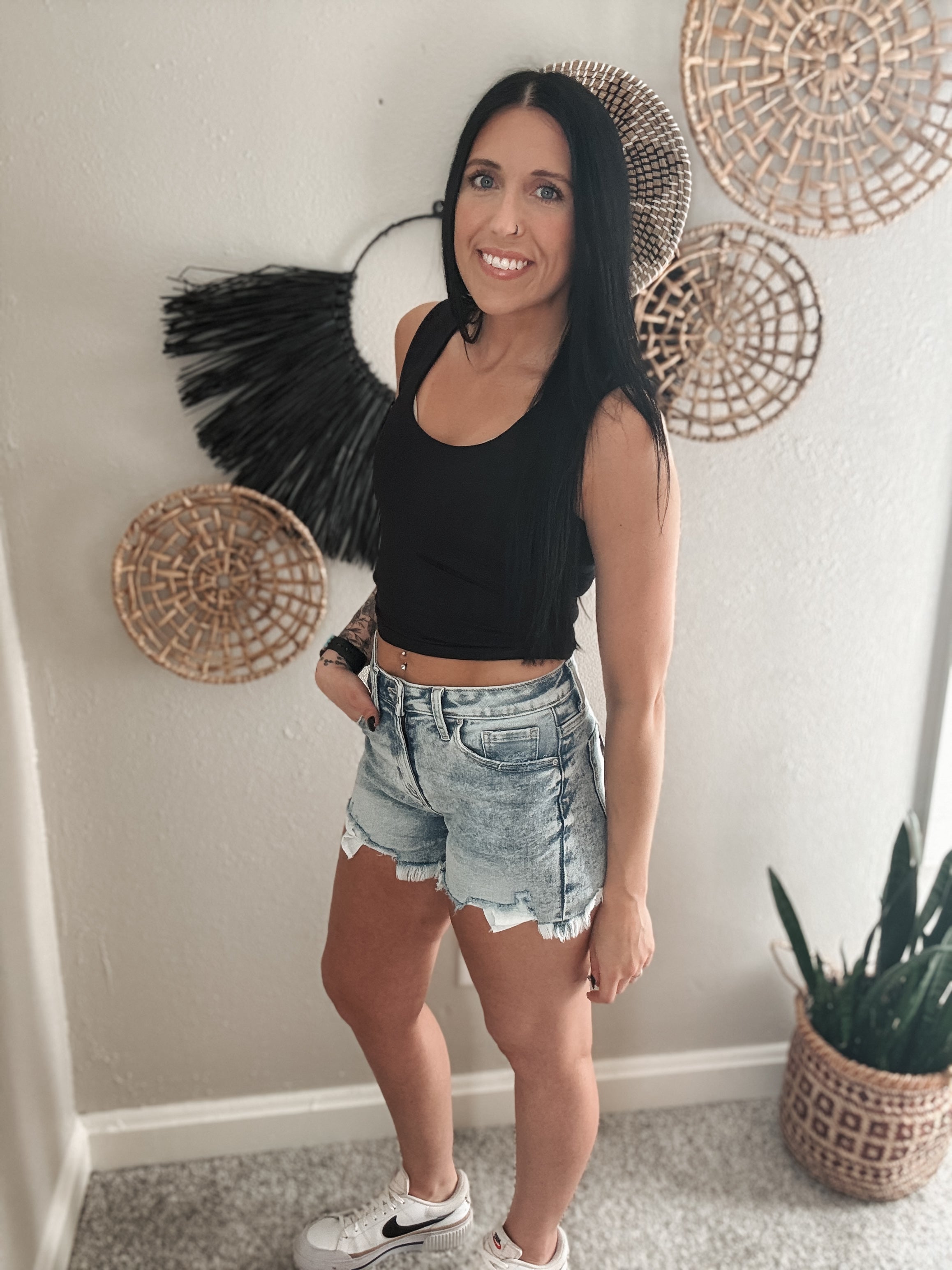 THE STEVIE DENIM SHORTS