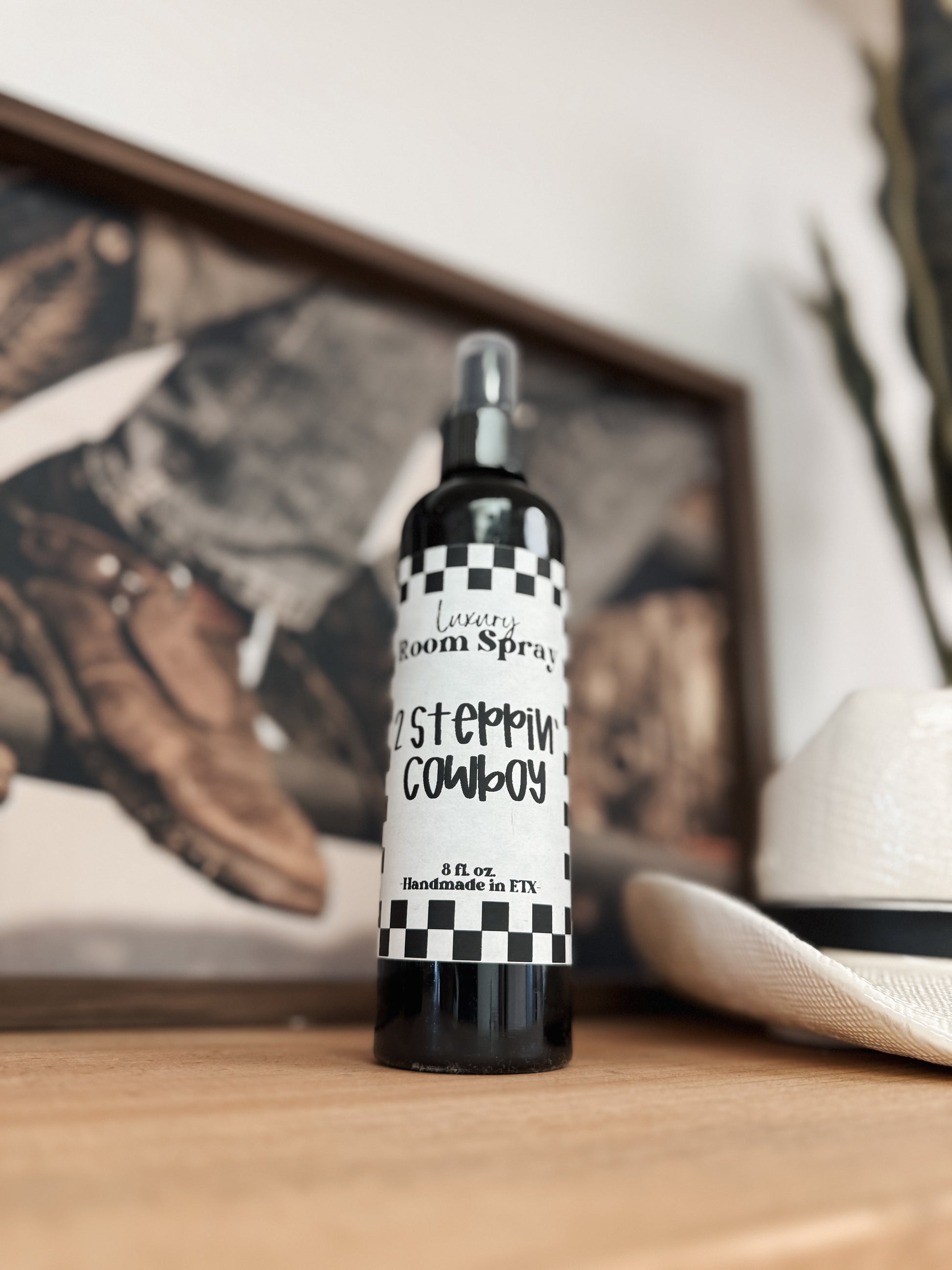 2 STEPPIN' COWBOY ROOM SPRAY 8OZ