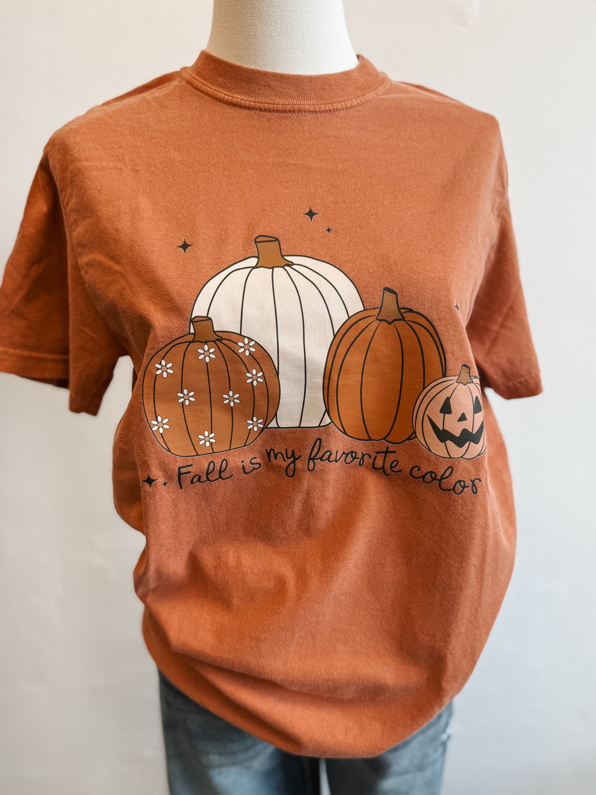 FALL IS MY FAV TEE