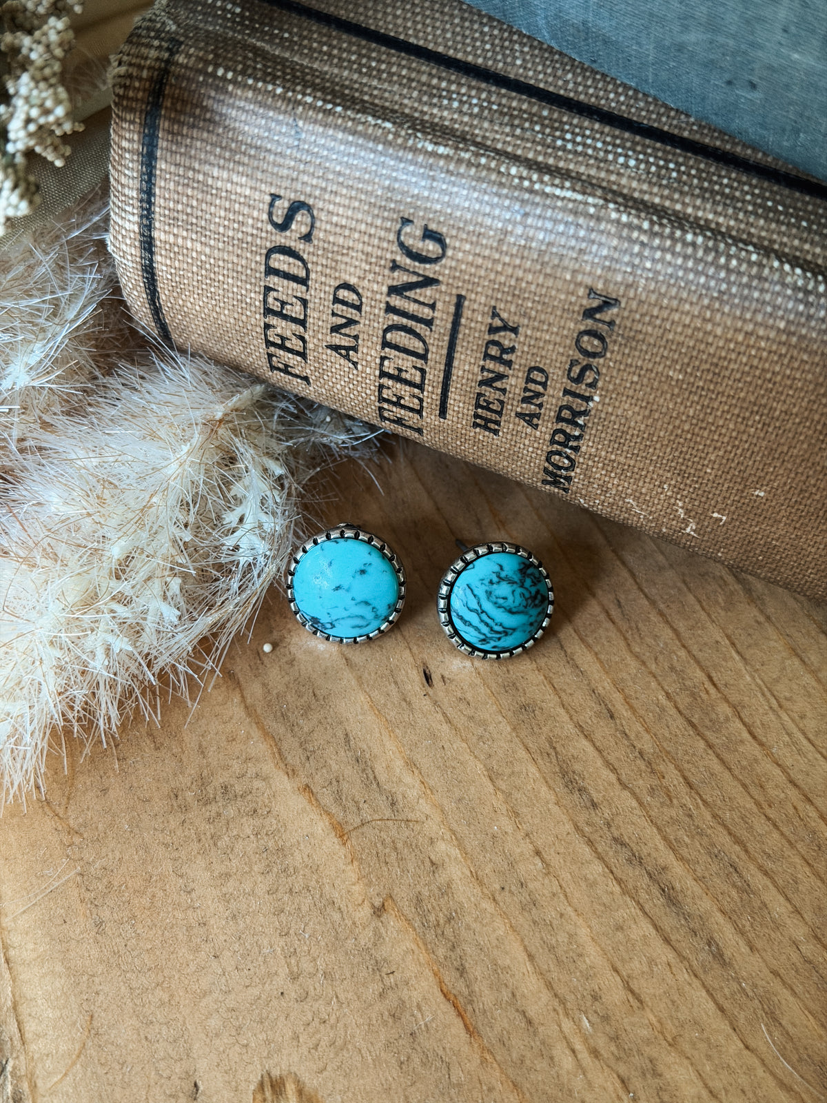 THE ROUND UP STUDS - FAUX TURQUOISE