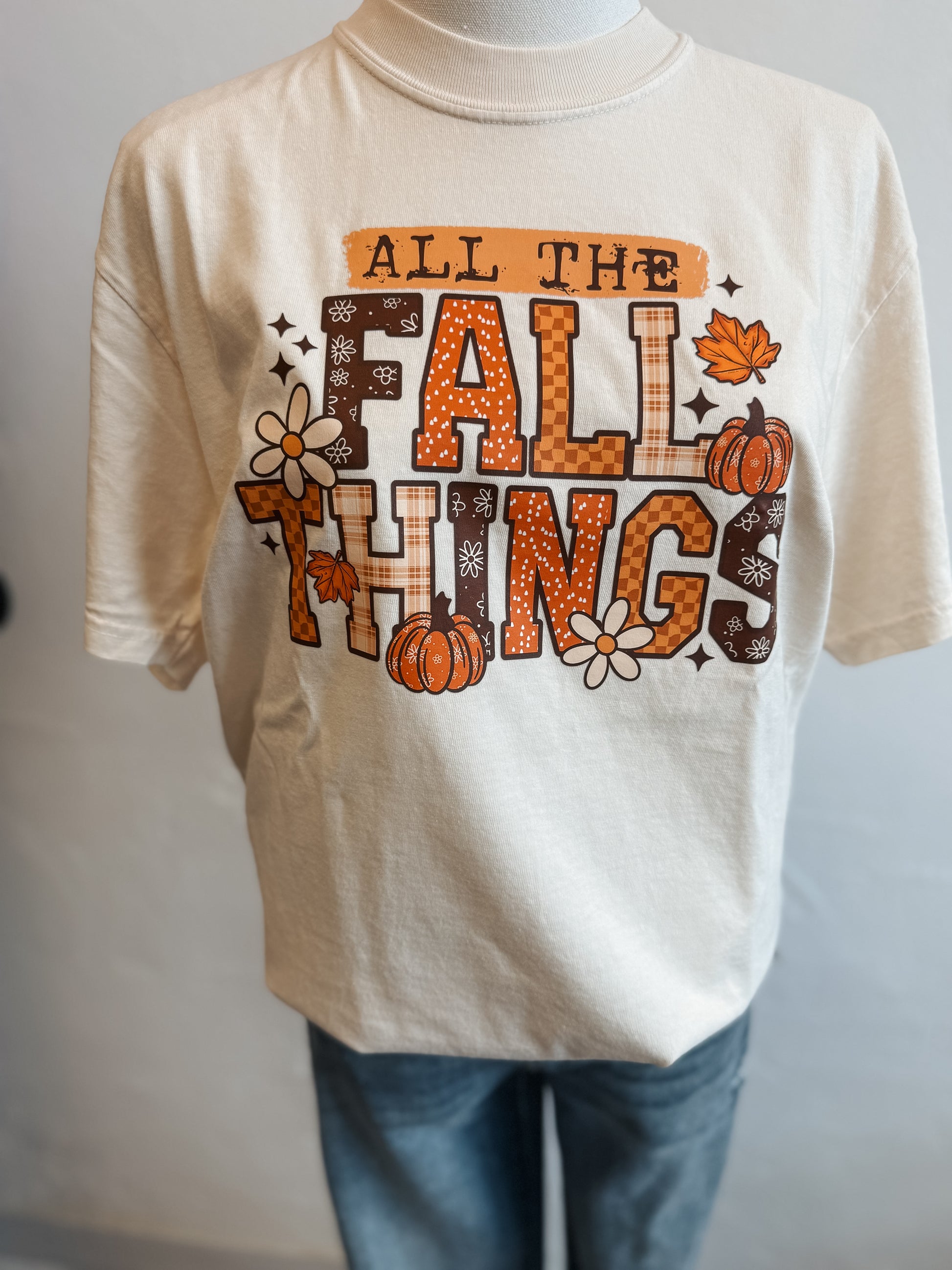 ALL THE FALL GRAPHIC TEE