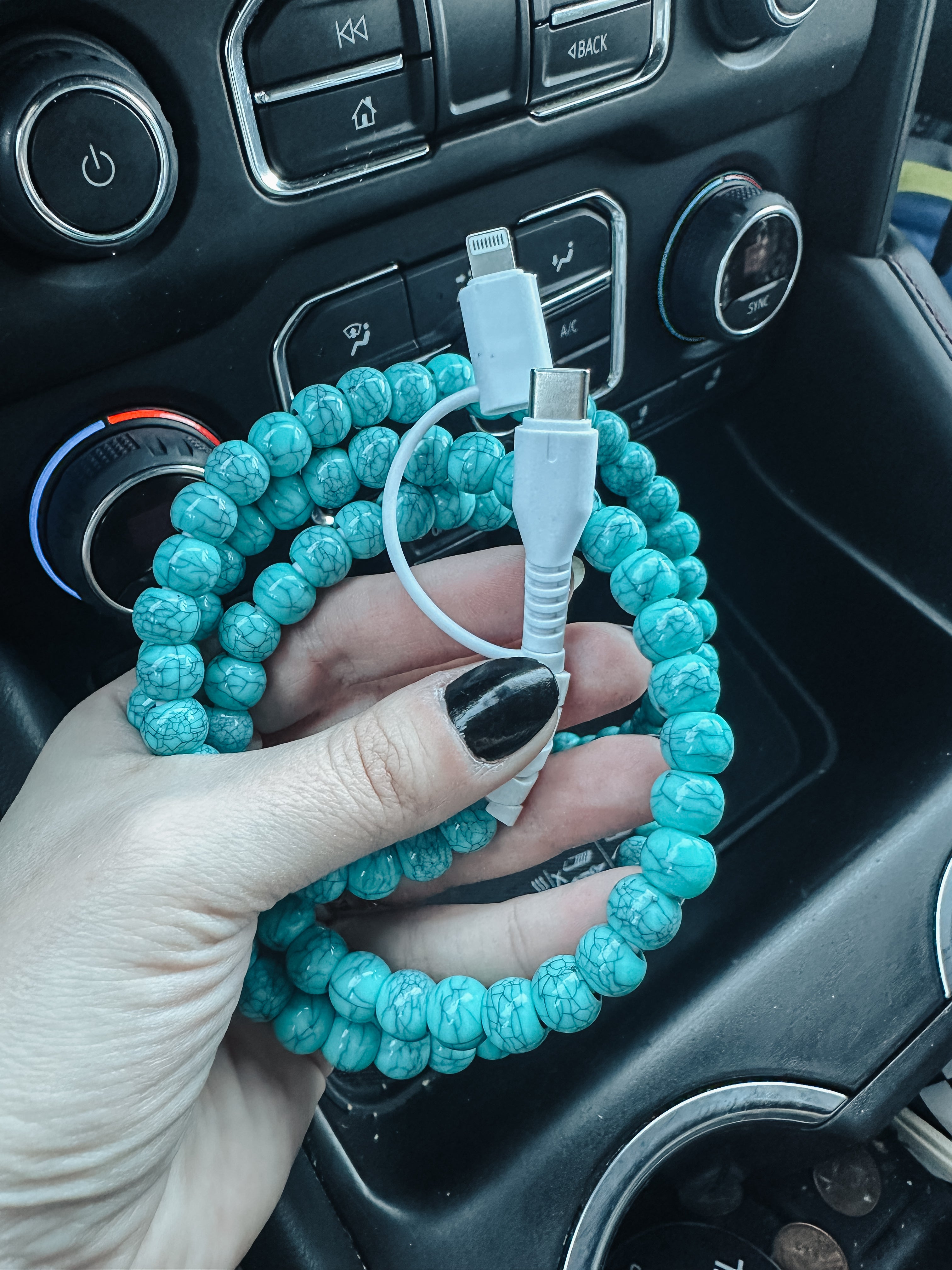 TURQUOISE CAR CHARGER