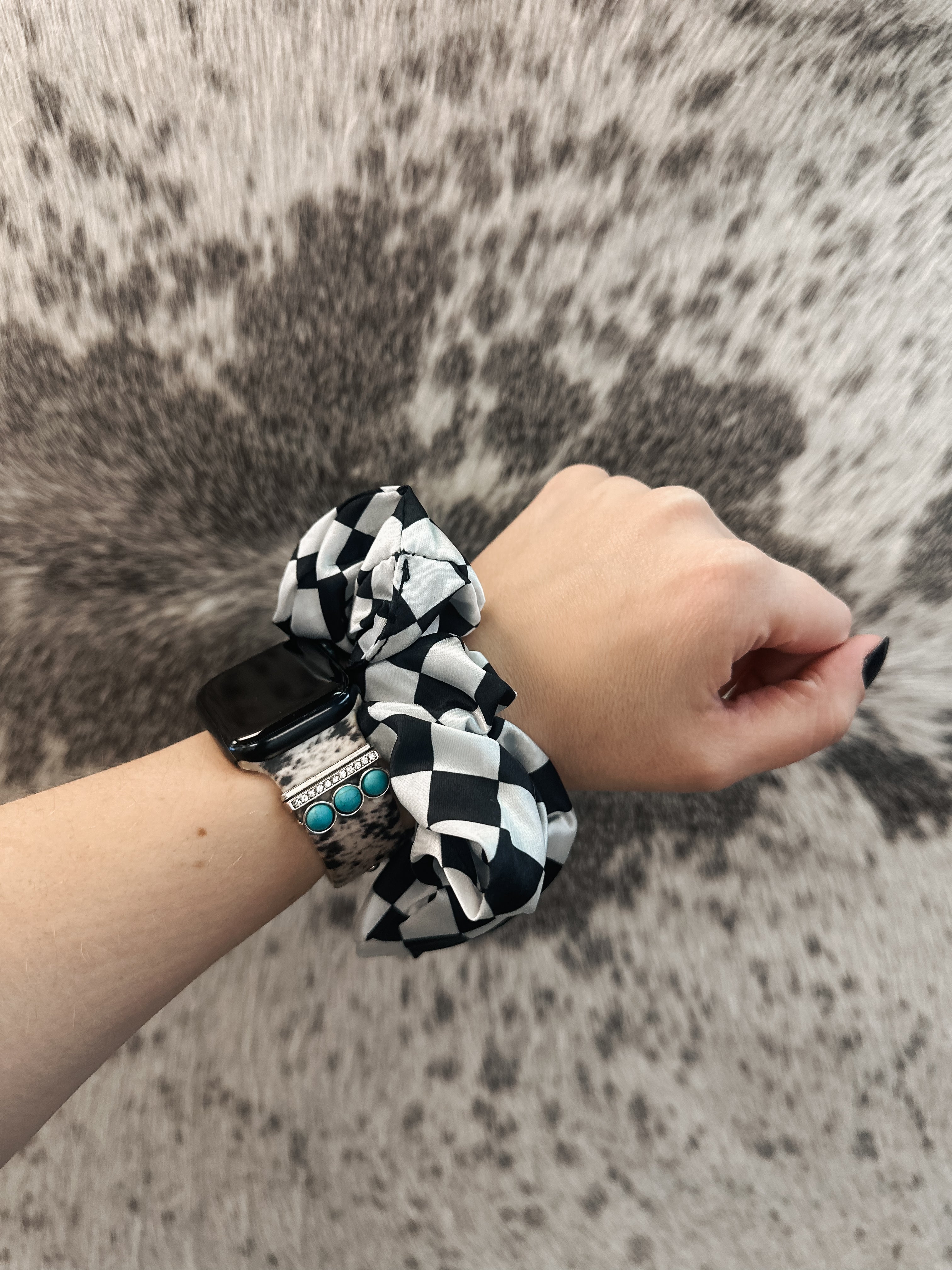 CHECKED IN SCRUNCHIE