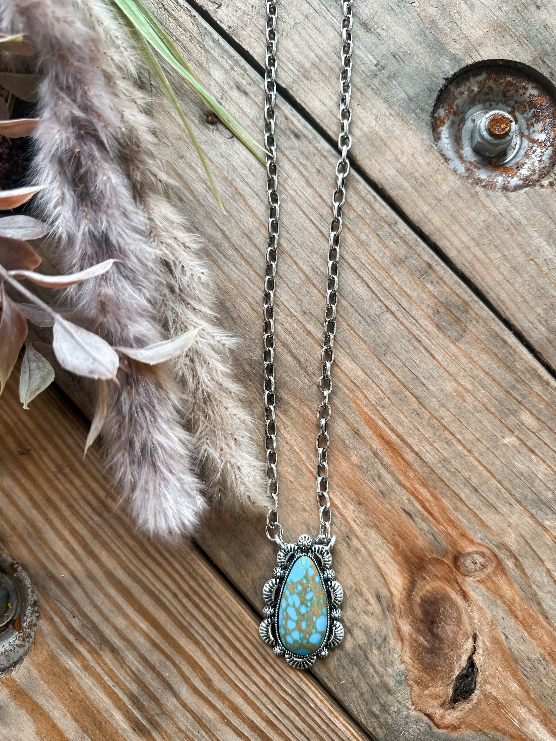 SUNSET STABLES NECKLACE