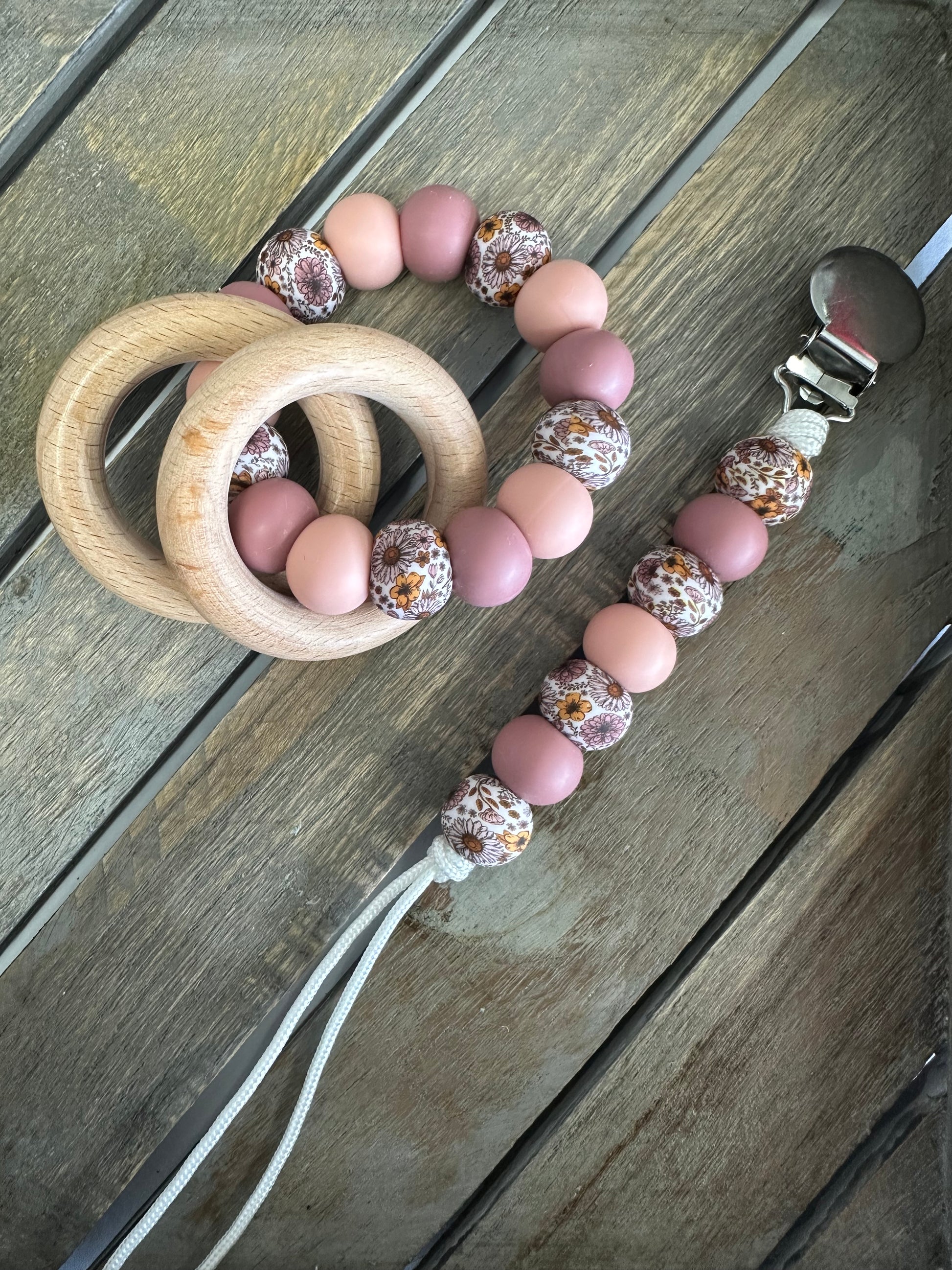 FIELD OF FLOWERS TEETHING SET