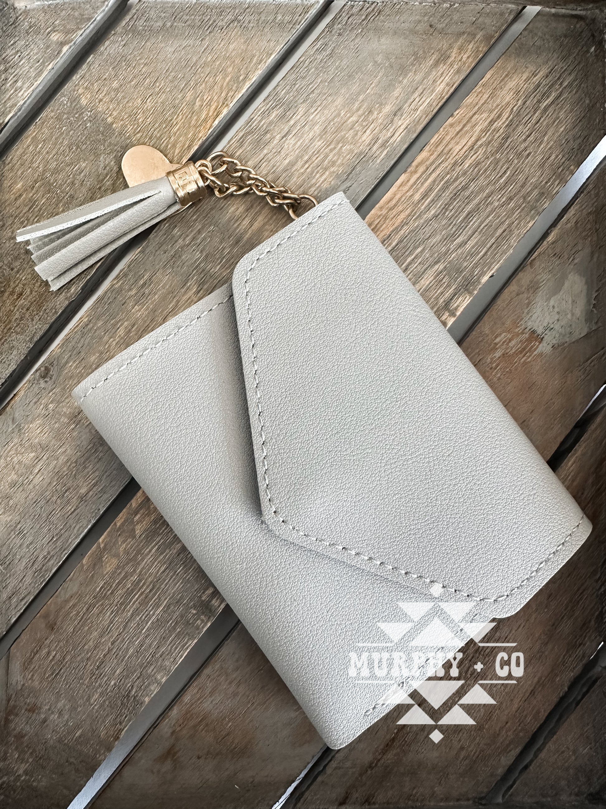 LIGHT GRAY BIFOLD WALLET