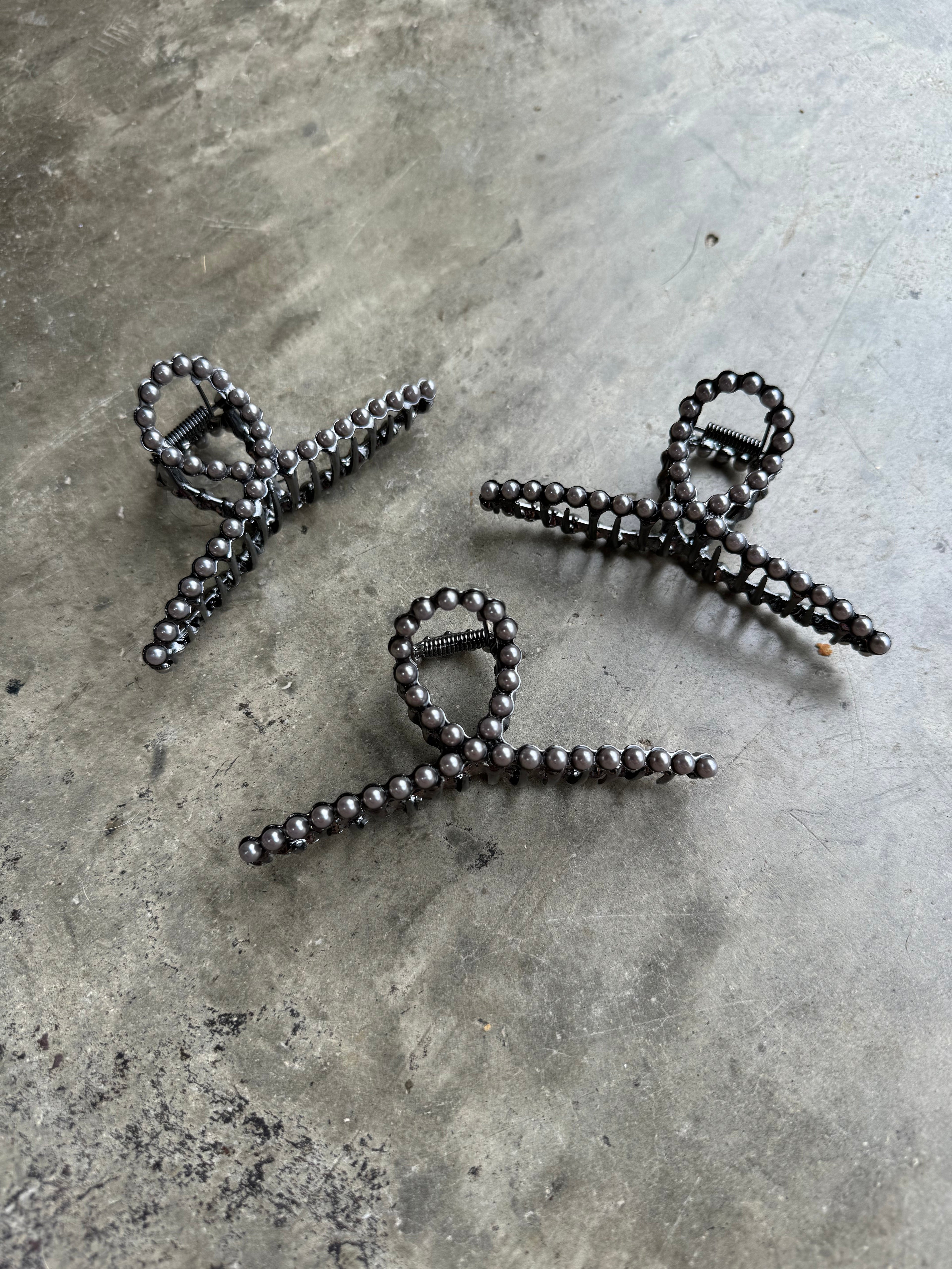 Faux Pearl Claw Hair Clip