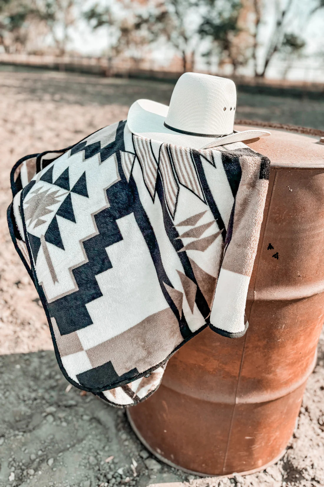 COWABUNGA AZTEC BLANKET